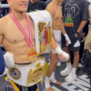 Kartika Berliana Instagram - Special post for the Champ💪🏻 Jesus is Great, He is truly a living God! Dan ka @randpunk luar biasa! Match fight kali ini bener bener makin meneguhkan iman kalau didalam Tuhan tidak ada yg mustahil!! Congrats @cfrank3030 @pangalilalisa @bellepangalila @ingeee Doa syafaat family yang sungguh dahsyat🙏🏻