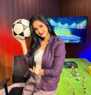 Kartika Berliana Instagram - Nothing can dim the light that shines from within 🌞