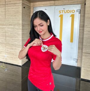Kartika Berliana Instagram - Garuda di Dadaku, Garuda Kebanggaan Ku, Ku yakin hari ini pasti Menang❤️‍🔥❤️‍🔥❤️‍🔥 #timnasday