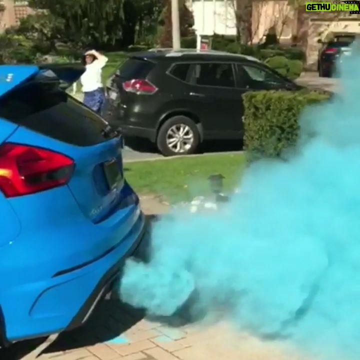 Káss - 122 Likes - It's a boy . . .
#kassnazz #kass #focusrscanada #focusrs #fordperformance #gender #reveal #genderreveal #blue #boy #itsaboy