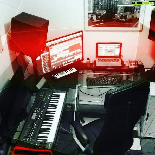 Káss - 77 Likes - Studio 2.0
#káss #thatkass #kass #throwbackthursday #throwback #toronto #canada #london #wayfair #ikea #MacBook #macbookpro #focal #focalalpha65 #cubase #yamaha #stienberg #ipad #ipadmini #novation #impulse #motivation #redlight #redlightdistrict #apogee #duet #apogeeduet2 #akai #blue #bluemicrophones #lg360cam #bluespark #focusrs #pulse #pulseproductionz #pharmacist