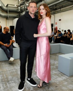 Kate Mara Instagram - 🖤@jw_anderson🖤