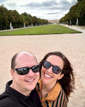 Kate Siegel Instagram - Paris Day 2 with my ❤️