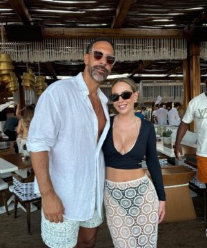 Kate Wright Instagram - An unforgettable first 24 hours in Mykonos 🇬🇷