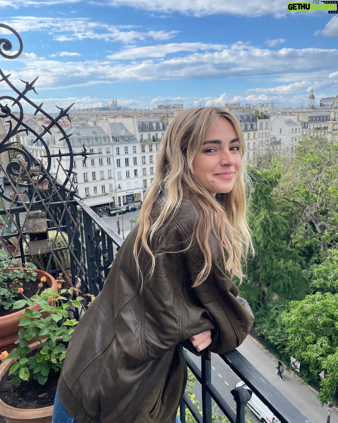 Actress Katelyn Tarver HD Instagram Photos And Wallpapers August 2024 