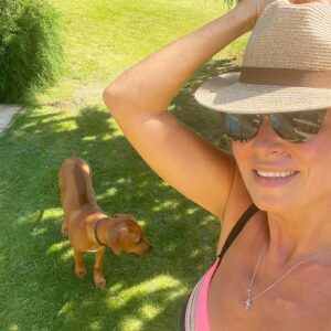 Kateřina Brožová Instagram - Posekáno..shrabáno..😁🌞🍀
