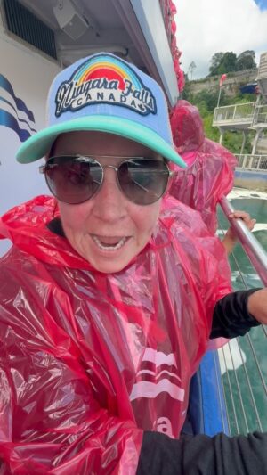 Kathleen Madigan Instagram - Final countdown ⏱️🚢🇨🇦

#niagarafalls #hornblower #fallsviewcasino #horseshoefalls #kathleenmadigan #madiganspubcast