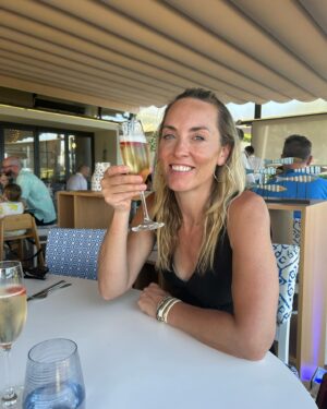 Kathryn Thomas Instagram - Happiest by the beach 🏖️ 

@martinhal