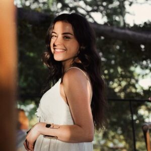 Actress Katie Sarife HD Instagram Photos and Wallpapers August 2024