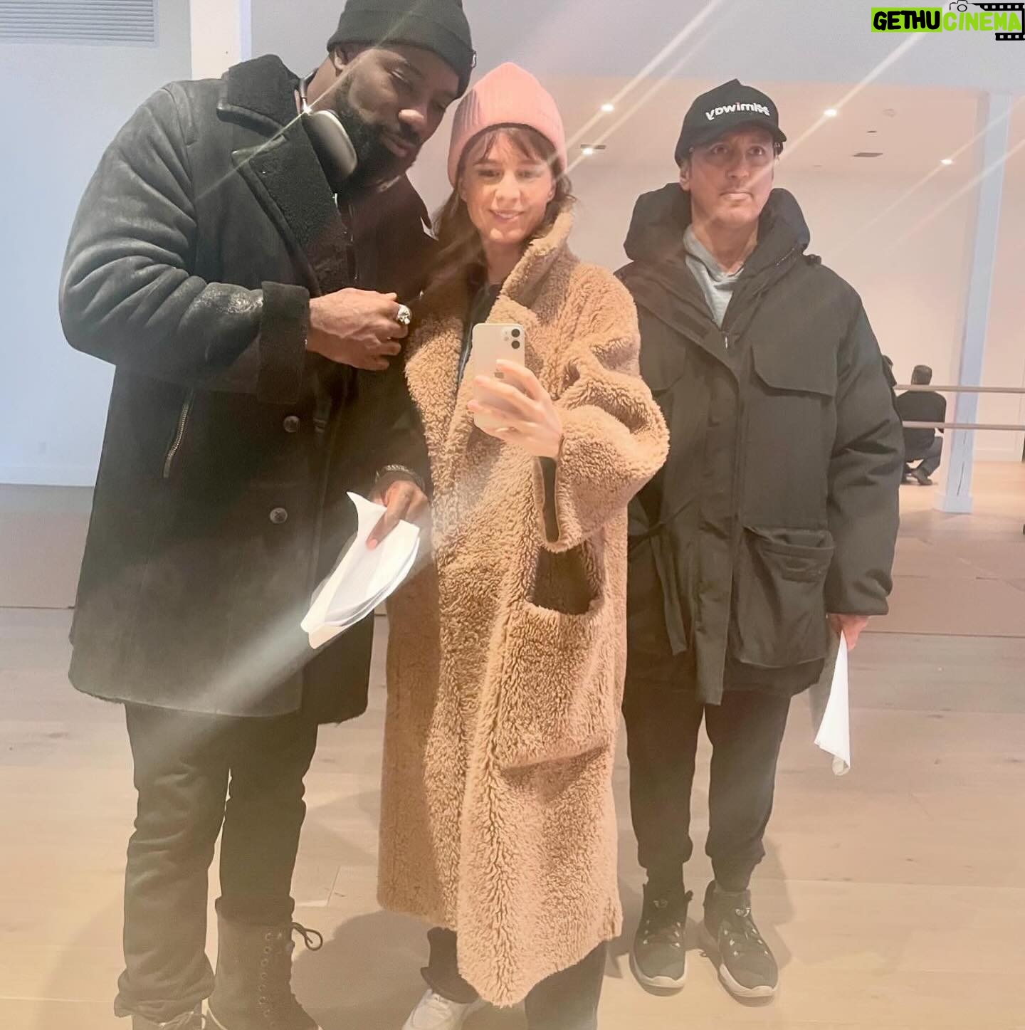 Katja Herbers - 8.4K Likes - Uhhhh folks look at slide 2 itās kind of insane!!! Can we get another season please, Wall Street? Seems like we make good profit šµ Second most streamed original show on all platforms combined 𤯠Say whuuutt! Let us give you more Good Evil? Kings want it. Actors want it. Crew wants it. š«¶ Speaking of crew look at slide 7, here they all are, the people who make the show! And a bunch more BTS stuff of the horrid times we have. Last slide is us out of our on screen constumes in the dead of winter. Our characters donāt exist without @danlawsonstyle. Stay cool today, friends. Oh and a new ep came out, get itttt š»š