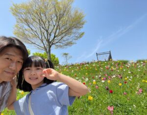Katsunori Takahashi Instagram - 明日は舞と生駒山の遊園地♪

#朝ドラ#NHK
#浅田芭路
#高橋克典
#生駒山遊園地
#いこまやまゆうえんち