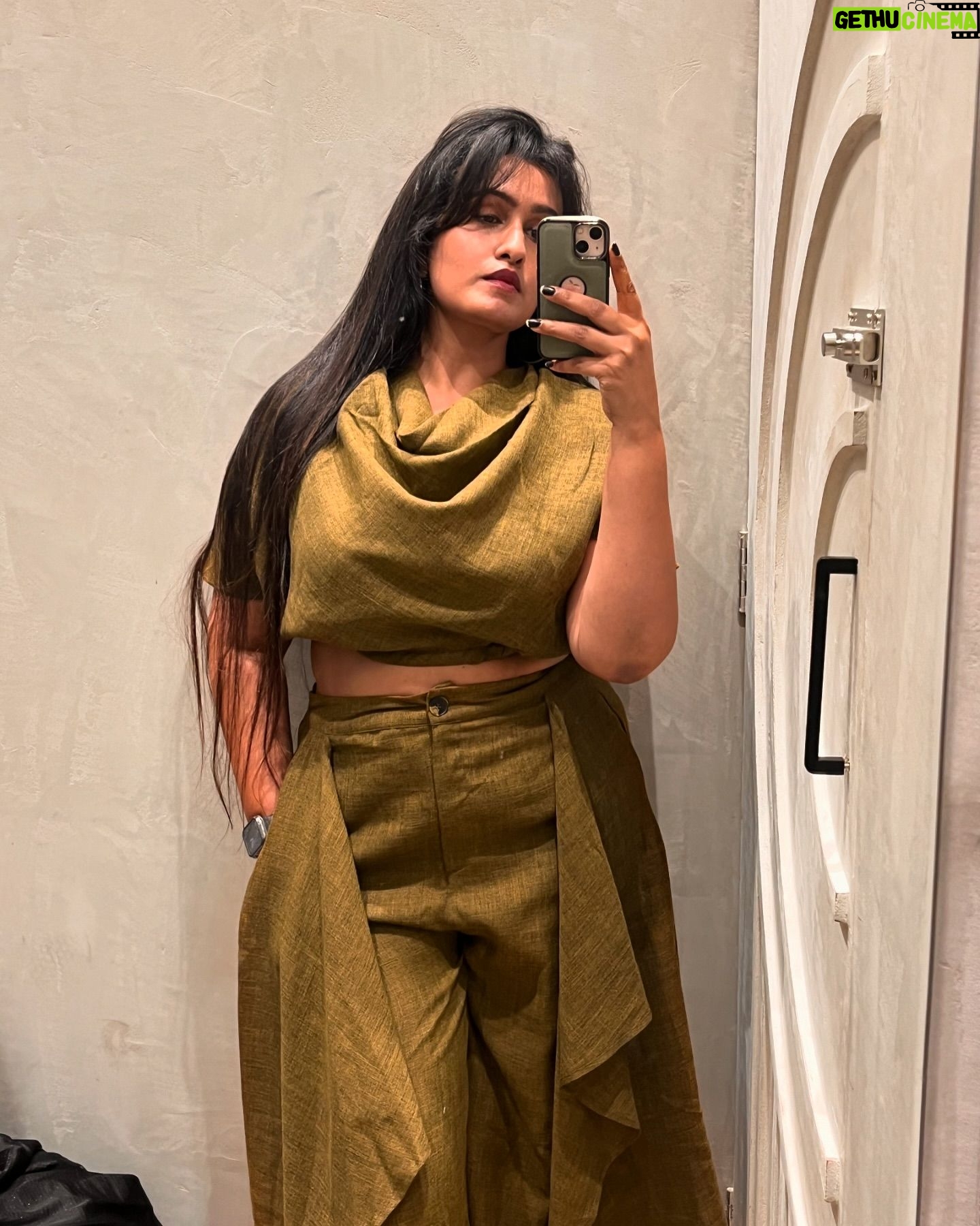 Kavitha Nair - 10.1K Likes - 🖤🤓