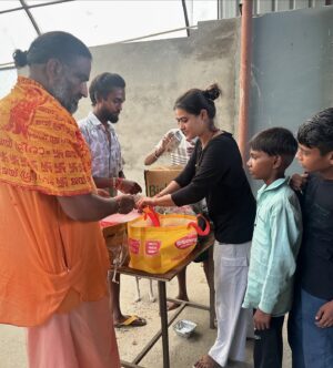 Kavya Thapar Instagram - The best way to celebrate my birthday at my home, my aashram with my soul father, my guru and my soul family. Thank you Thank you Thank you @anantdham A day forever embeded in my memory. Couldn’t have asked for anything more in this life than to walk a path full of your grace, your blessings, pure bliss, happiness and love. Full of gratitude and bliss today 🥰❤️ A big thank you goes out to all my family, friends and fans out there who’ve filled me with wishes and blessings that have filled my heart for a lifetime. The smile on my face is due to you all 🫂❤️ I am because each one of you are 🕉️♾️✨ THANK YOU 🥹❤️🫡😇🫂