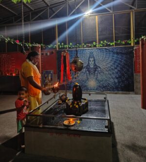 Kavya Thapar Instagram - The best way to celebrate my birthday at my home, my aashram with my soul father, my guru and my soul family. Thank you Thank you Thank you @anantdham A day forever embeded in my memory. Couldn’t have asked for anything more in this life than to walk a path full of your grace, your blessings, pure bliss, happiness and love. Full of gratitude and bliss today 🥰❤️ A big thank you goes out to all my family, friends and fans out there who’ve filled me with wishes and blessings that have filled my heart for a lifetime. The smile on my face is due to you all 🫂❤️ I am because each one of you are 🕉️♾️✨ THANK YOU 🥹❤️🫡😇🫂