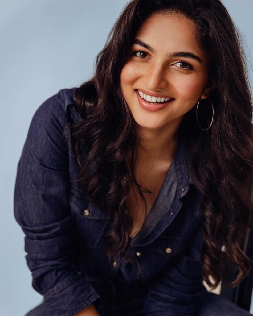 Actress Kayadu Lohar HD Instagram Photos and Wallpapers July 2024
