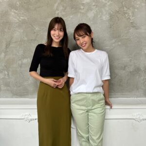 Kayako Abe Instagram - ♪

撮影でちはるちゃんに会えました🤭♡

👚: @eloops_jp 

👖: @ladymade_official