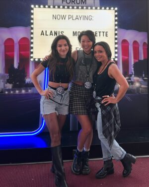 Kayla Compton Instagram - Absolutely zero chill. Best concert ever @alanis and @joanjett