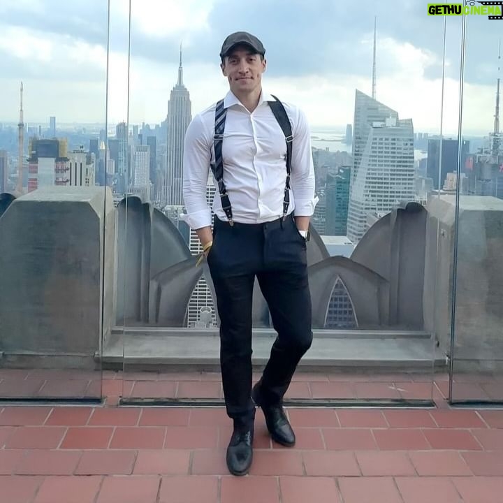 Keahu Kahuanui - 2.5K Likes - There are endless things to be in awe of and to do in NYC and I like to make sure I revisit at least a few of them every month.
While they won’t let you BASE jump from the 850ft observation deck 😅 (bet I could make it to sheep’s meadow), it’s still pretty jaw dropping to spend an hour or two at the top.
Thx for the tour @topoftherocknyc
📷: @nycharlene
#newyorkcity #topoftherock #nyc #thingstodoinnyc