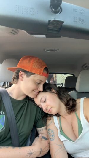 Keara Graves Instagram - this unconditional love is all i need 🥹❤️

#wlw #wlwcouple #lgbt #lgbtq #pride #queer #queercouple #sapphic #cutecouples #couple