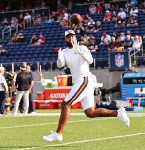 Keenan Allen Instagram - Training camp 12. Still working! 👽 #DaBears 🐻