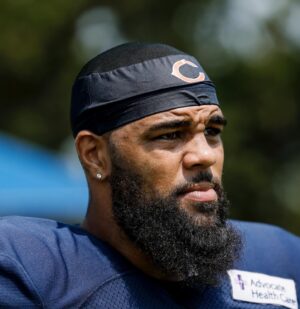 Keenan Allen Instagram - Training camp 12. Still working! 👽 #DaBears 🐻