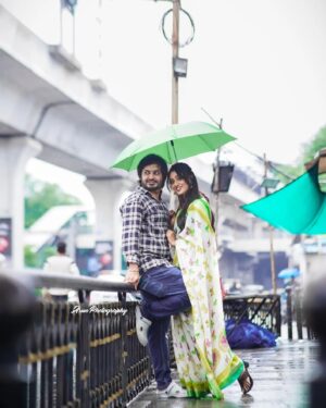 Keerthi Bhat Instagram - Look at him😘 i always there for you mamma🥰 no matter what💗

Mine💗: @its_vijay_karthikeyan

Clicked by: @arun_goud_photography 

Hairstyle by: @abhihairstylist 

#keeka#love#couplegoals#traditional#posesforpictures