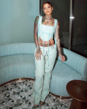 Kehlani Instagram - last Vegas show at LIV, next time i see you will be on tour! thank you LV ⚔️