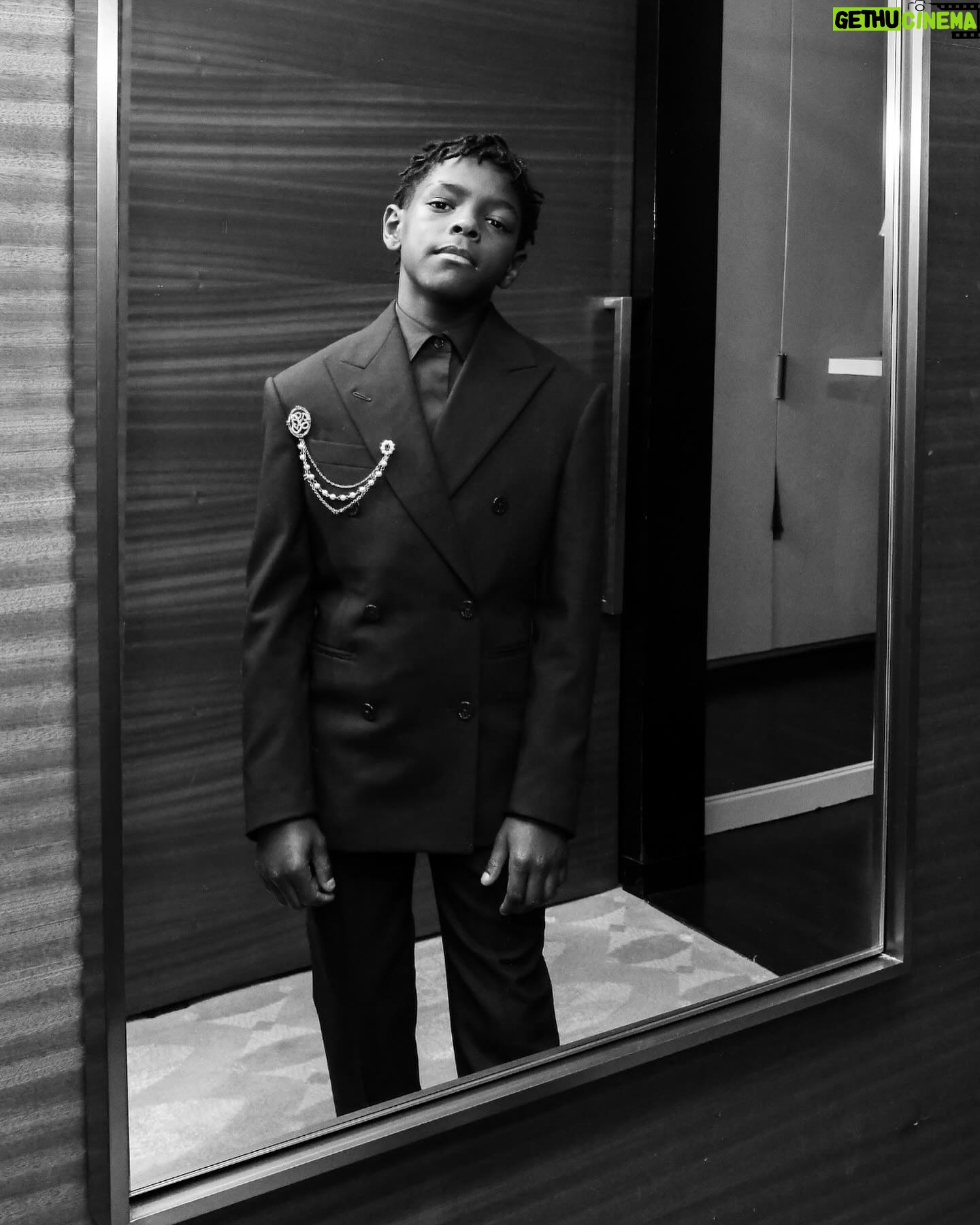 Keivonn Woodard - 7.7K Likes - Life is too short to wear boring suits #emmynominated #louisvuitton #televisionacad