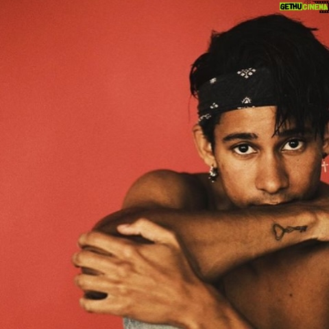 Keiynan Lonsdale - 8.4K Likes - Just realised Kiss The Boy has over 16mil streams across platforms 💖 that’s at least what I can count so far.
Thank YOU for your love that poured in over the years when it only ever had a lyric video and I never really performed it live at the time. I’m so glad it meant so much for you & resonated in the heart.
I’ve been adding it to some of my live shows lately, but it’s been 6 years since I wrote it and I had to evolve it for the man I am now. Can you.. guess what might be coming soon ? 👀
#ThrowbackThursday