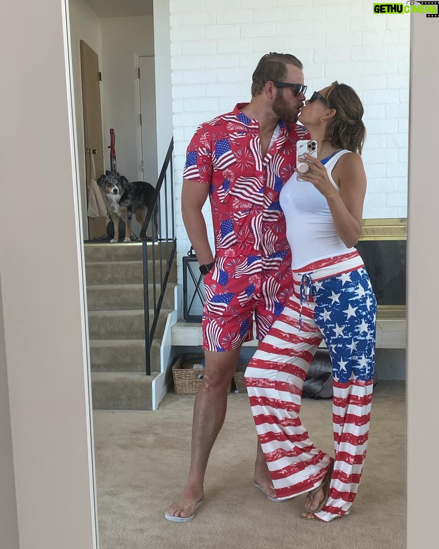 Kellan Lutz - 3 Likes - ❤️🤍💙🇺🇸 July 4th 2024 -> 2023 -> 2022 -> 2021 -> 2020 (pregnant with Ashtyn in 2020 🥹)