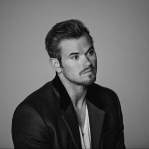 Kellan Lutz Instagram - @max__vas 🙌