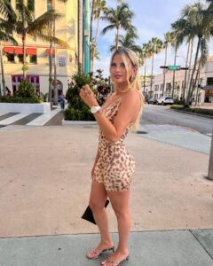 Actress Kelly Vedovelli HD Instagram Photos and Wallpapers June 2024