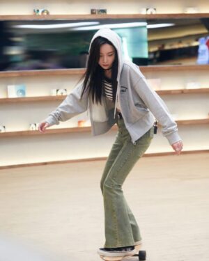 Kelly Yu Instagram - 一些来自“时光”的记忆～