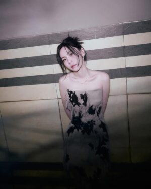 Kelly Yu Instagram - 深夜隧道游～