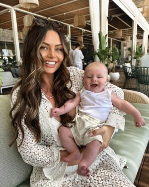 Kendall Rae-Knight Instagram - 3 months of the most gorgeous, squishy, happy, smiley little boy! Thank you for being the happiest little soul, WE LOVE YOU SO MUCH! 🫶🏼👶🏼