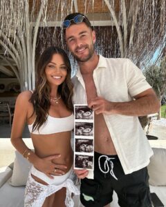 Kendall Rae-Knight Most Liked Photos and Posts