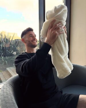 Kendall Rae-Knight Instagram - The two loves of my life 🫶🏼🫶🏼