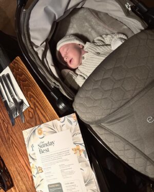 Kendall Rae-Knight Instagram - An easter walk & roast dinner for 2 👶🏼🐣🪺🪿💛