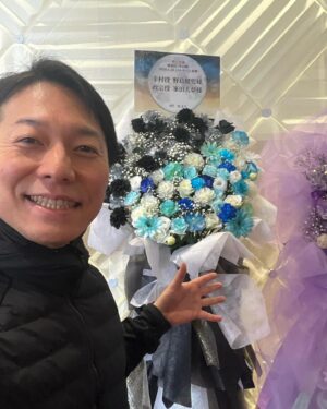 Kenji Nojima Instagram - マガツノート　LIVEイベント「解放区 -冬の陣-」東京

豪華スタンド花ありがとうございました😊
おかげさまで本番もかなり華やかでした！
また写真見つけたらUPしますね！
#マガツノート