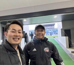 Kenki Fukuoka Instagram - vsサントリーサンゴリアス24-20で勝利！
お互いに素晴らしいプレーの応酬で見応えある試合でした👏
久々に会えたマツと📷