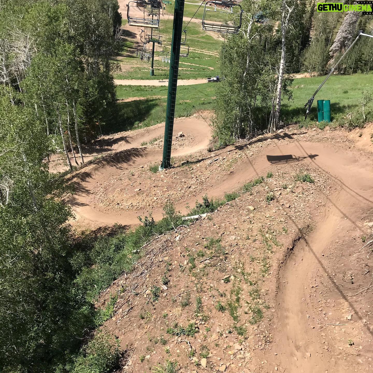 Kerr Smith - 2.6K Likes - Another great day on the mountain! #parkcity #deervalley #mountainbike #mountainbiking
