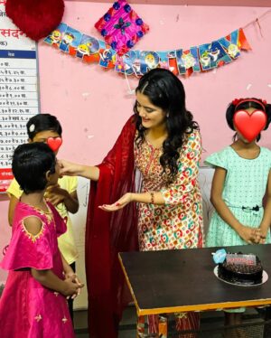 Ketaki Kulkarni Instagram - Turning another year older ,and this time, I'm dedicating my birthday to the wonderful girls at the orphanage by donating and spreading love 🤍✨🌻