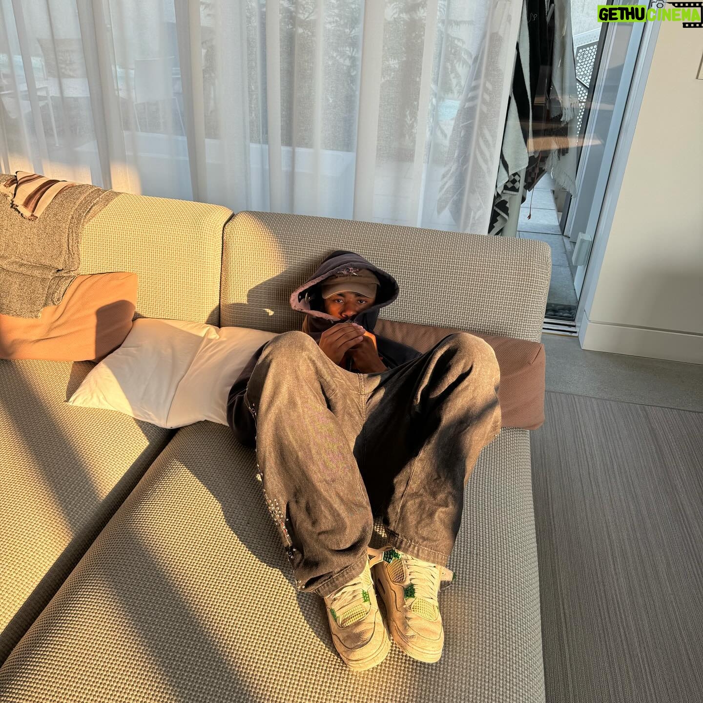 Kevin Abstract - 25.6K Likes -