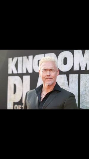 Kevin Durand Instagram - Los Angeles Premiere of #KingdomOfThePlanetOfTheApes @apesmovies #WHATAWONDERFULDAY🦍🙏❤️. Grooming by: @mnmachado