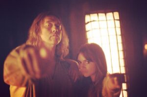 Kevin Durand Instagram - Have you checked out season 3 of @lockeandkeynetflix yet? @emiliajonesy and I implore you to do so😎👊💪🔐 @netflix #wepointingatyou