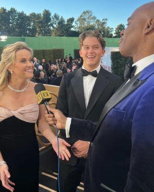Kevin Frazier Instagram - Went to a red carpet and met some really famous people… #goldenglobes