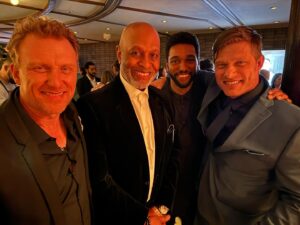 Kevin McKidd Instagram - The boys are back in town! Happy @greysabc night! #peopleschoiceawards #afterparty #boysnightout