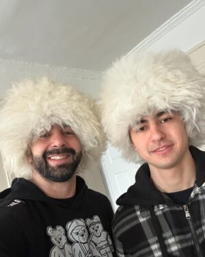 Khadzhimurat Bestaev Instagram - @mukharbek_bestaev happy bday to my 1 and only 

#khadzhibest #happybirthday #brothers #usa #ossetia #ossetian #брат #сднемрождения #лев #днюха #братухи #22 #растибольшой #centralpark #nyc #горы #папаха