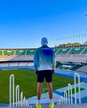 Khaled Benaissa Instagram - Heureux et fier de participer aux jeux olympiques de Paris 2024 pour le marathon pour tous, le marathon des amateurs et des sportifs les plus heureux de tous. Merci au COA comité olympique algérien de m’honnorer et de m’offrir l’équipement national, un rêve d’enfant se réalise.
Merci à ma famille de me soutenir tous les jours. Merci à mon Coach @abdallahmahour de m’avoir permis d’être à la hauteur de mes rêves, merci Rachid mon ami mon coach pour ta formation et tes conseils précieux. Merci à mon équipe @run_in_algeria merci @mohamed_baaliouamer @redouanesilarbi @trail_infos_dz @zohairamghar @boudjemaazenia @souadaitsalem 
@yacinebenassem pour les photos