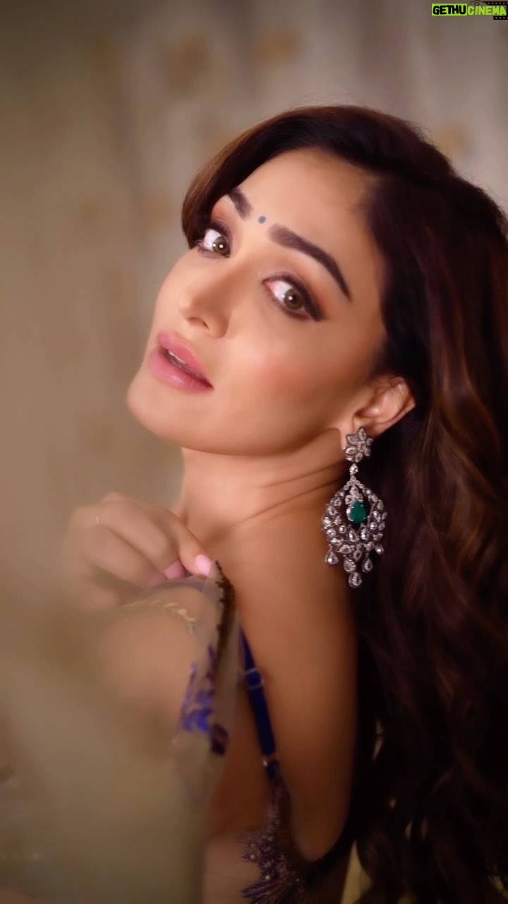 Khushali Kumar - 99.4K Likes - Tune In Now to Fanaa Kar Lo 🎶 #Starfish #SeeYouInTheatres #ReleasingOnNovember24th